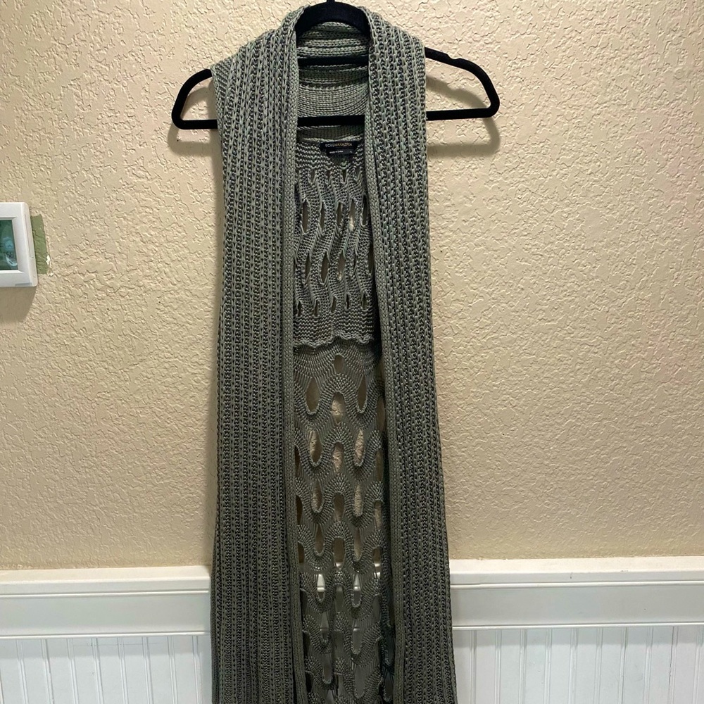 Gray soft knit sleeveless sweater